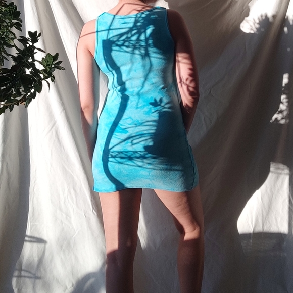 Vintage Playboy Blue Tie Dye Mini Dress w Crochet Heart - Picture 2 of 3